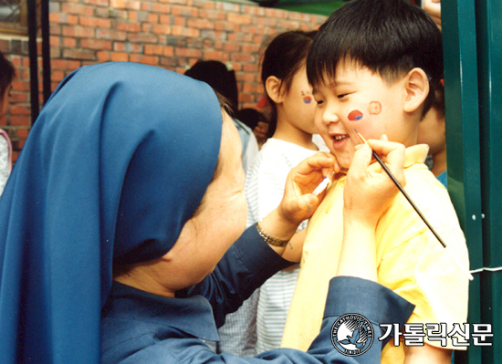 성 바오로딸 수도회, 부모와 자녀가 함께하는 '영상잔치'