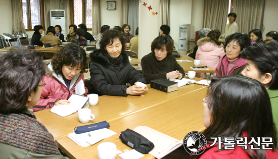 교회, 여성이 뛴다 (1) 한국가톨릭여성연구원