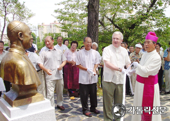 광주 헨리 대주교 흉상 제막