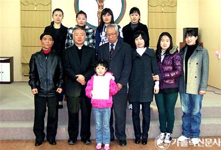 원주 민화위, 새터민 자녀 11명에 장학금 전달 “신자들 정성 모은 사랑의 선물”