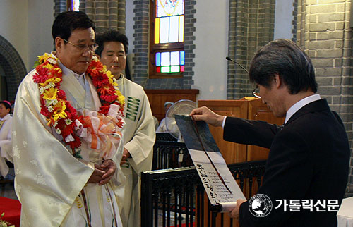 곽길우 신부 (대구 1대리구 주교대리) 퇴임미사