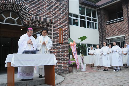 성 도미니코 선교 수녀회, ‘도미니코 청소년 치유센터’ 축복