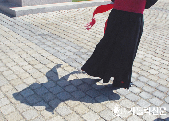 [포토 포커스] 새 임지로 향하는 힘찬 발걸음