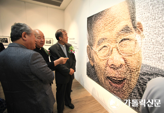 부산교구, 김수환 추기경 추모사진전