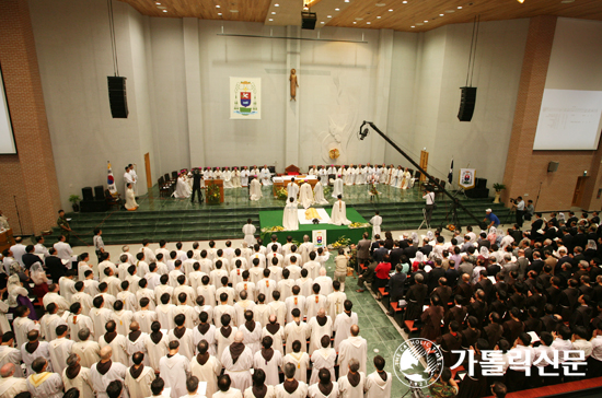 [유수일 주교 군종교구장 착좌] 답사·축사