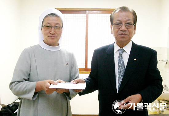 서울가톨릭경제인회, 한국순교복자수녀회에 멕시코 선교후원금 1000만 원 전달