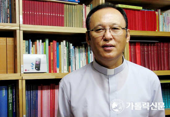 [저자와의 만남]「바오로 신학의 기본사상」 펴낸 이영헌 신부