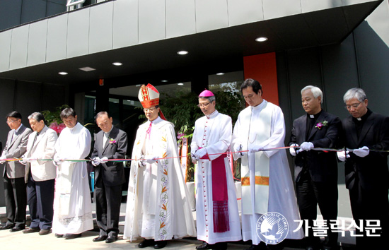 수원교구 건설본부 사옥 축복