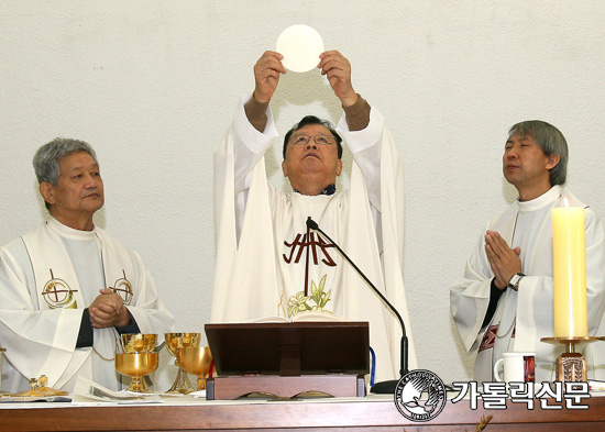 안중근평화신학연구원·안중근의사기념사업회 주최, 안중근 의사 하얼빈 의거 102주년 기념미사·학술대회