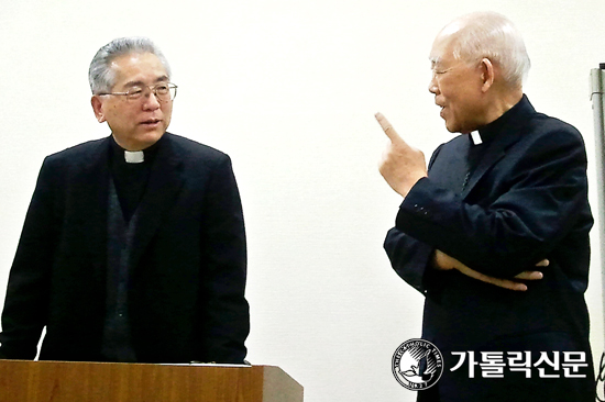 주교회의 시복시성주교특위 위원장 박정일 주교, 일본 나가사키대교구 방문·교구장과 환담