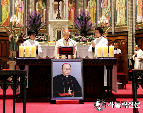 서울대교구, 김옥균 주교 선종 2주기 추모미사 봉헌