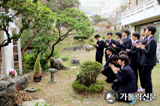 [성소주일 특집] 르포 / 동성고등학교 예비신학생반 - 기숙사생 ㅂ군의 하루