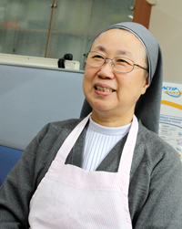 생명지킴이를 찾아서 (10) 한국 가톨릭 레드리본 김혜자 수녀