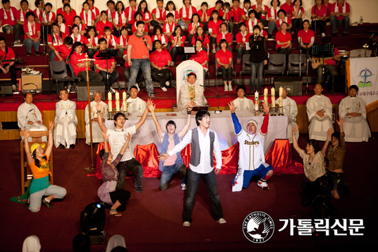 [가톨릭신문-한국가톨릭사목연구소 공동기획 - 신앙의 해, 신앙의 재발견] (19) 주일을 거룩히 지내라