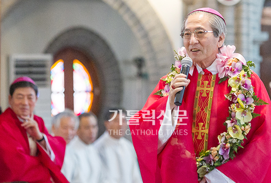 전 대구대교구장 이문희 대주교 금경축 미사 봉헌