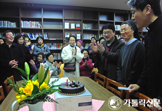 수원교구 신장본당, ‘행복한 도서관’ 개관