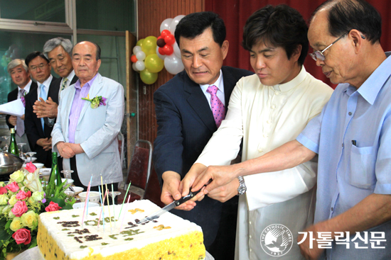 수원교구 능평본당 설립 10주년 기념미사