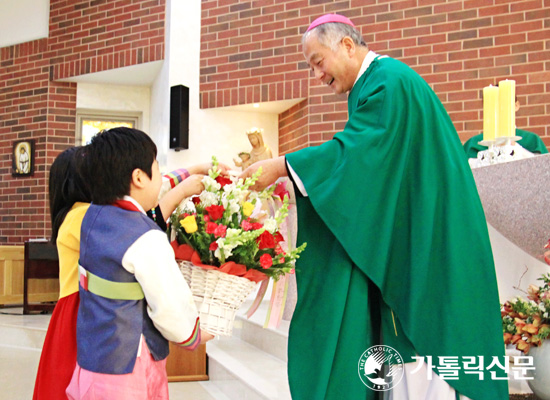 전임수원교구장 최덕기 주교, 주교 수품 15주년 기념미사