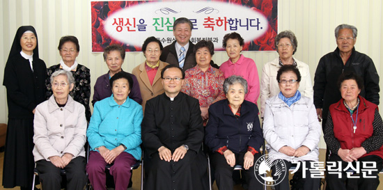 수원교구 동수원본당, 매달 70세 이상 어르신 위한 생신잔치