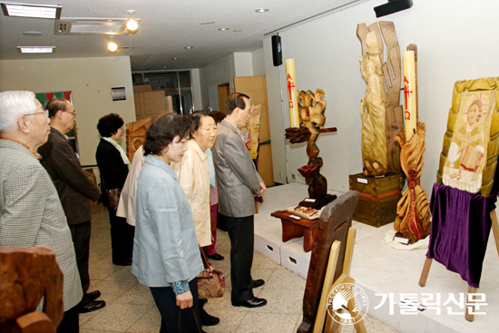 수원교구 용인 죽전본당 부활절 맞아 ‘부활 성물 초대전’열어