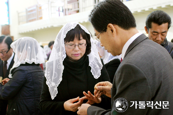 수원교구 안산대리구 소하동본당, 66쌍 부부 혼인 갱신식