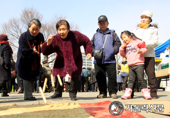 수원교구 내 각 본당들, 정원대보름 맞아 척사대회 열어