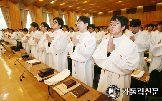 [2013년 교구 설정 50주년 특집 - 최덕기 주교와 함께] (46) 사제들과 나눈 말