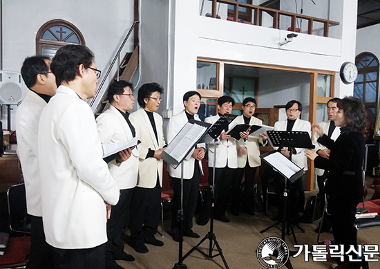 수원교구 안양대리구 하우현본당, 참보이스앙상블 협연 성음악미사 봉헌