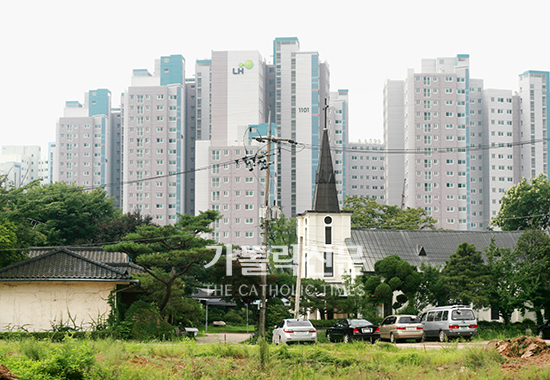 철거 위험 179년 역사 구산본당… 안정 위한 100회 미사