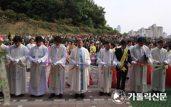 수원교구 평택대리구 동탄제1(가칭)본당 입당미사