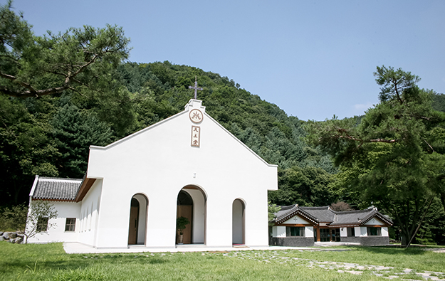 [새 성당 봉헌 축하합니다] 24일 은이성지… 중국 진자샹성당 복원