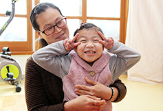 [사랑 나눌수록 커집니다] 갑상선 기능 저하증 앓는 박연희양