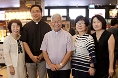 유흥식 주교, 교구민과 함께 영화 ‘마리안느와 마가렛’ 관람