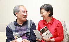 「동반부부」 7권 펴낸 배카타리나·손엘디씨 부부