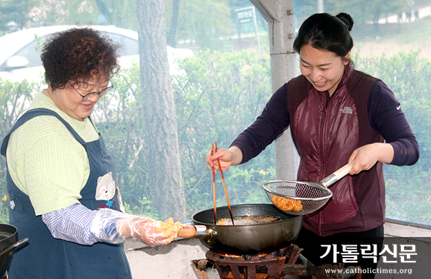 서울 갈현동본당 군종후원회, 30사단 안드레아성당서 봉사