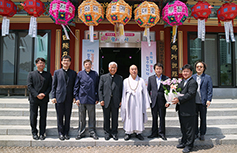 유흥식 주교, 광수사 찾아 부처님 오신 날 축하