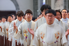 [교회법과 신앙생활] (9) 성직자의 의무