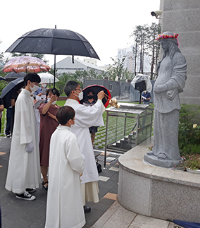 의정부교구 원흥동본당, 임신하신 성모상 축복