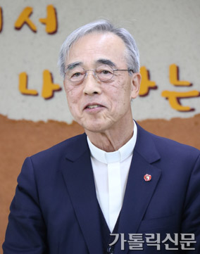 강우일 주교 