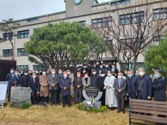 안법고등학교, 故 류진선 신부 공적비 축복