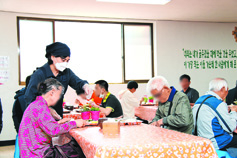 춘천교구 무료 급식소 ‘한삶밥집’ 운영 첫날