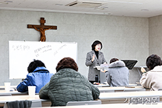 수원교구 1학기 성경공부반, 각 본당서 개강